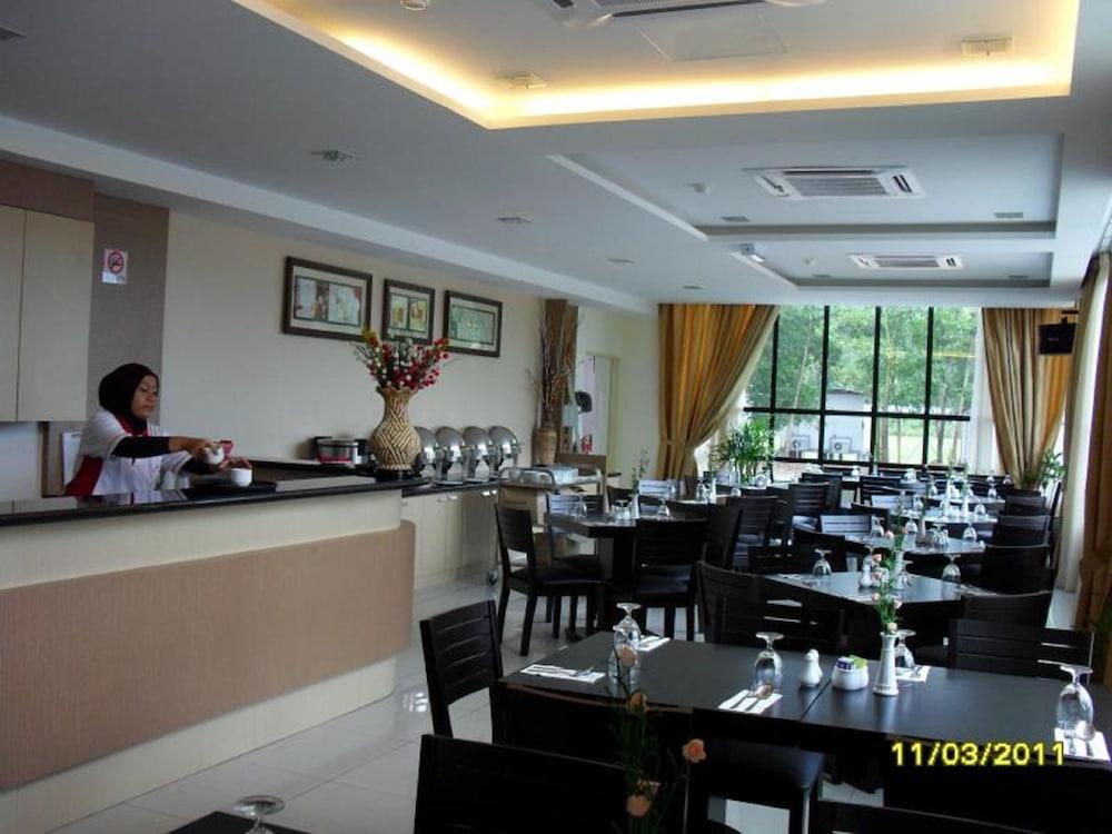 Sutera Hotel Seremban Exterior foto